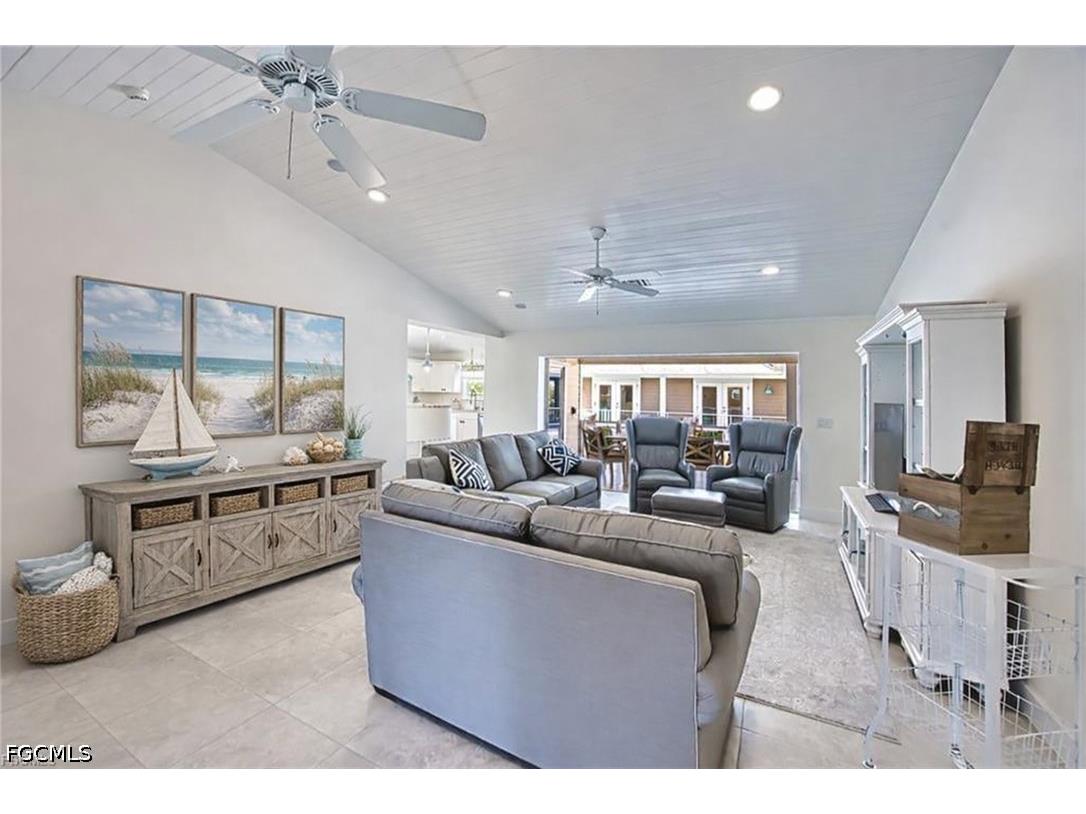 1233 Middle Gulf Drive Sanibel FL 33957 2025026420 image13