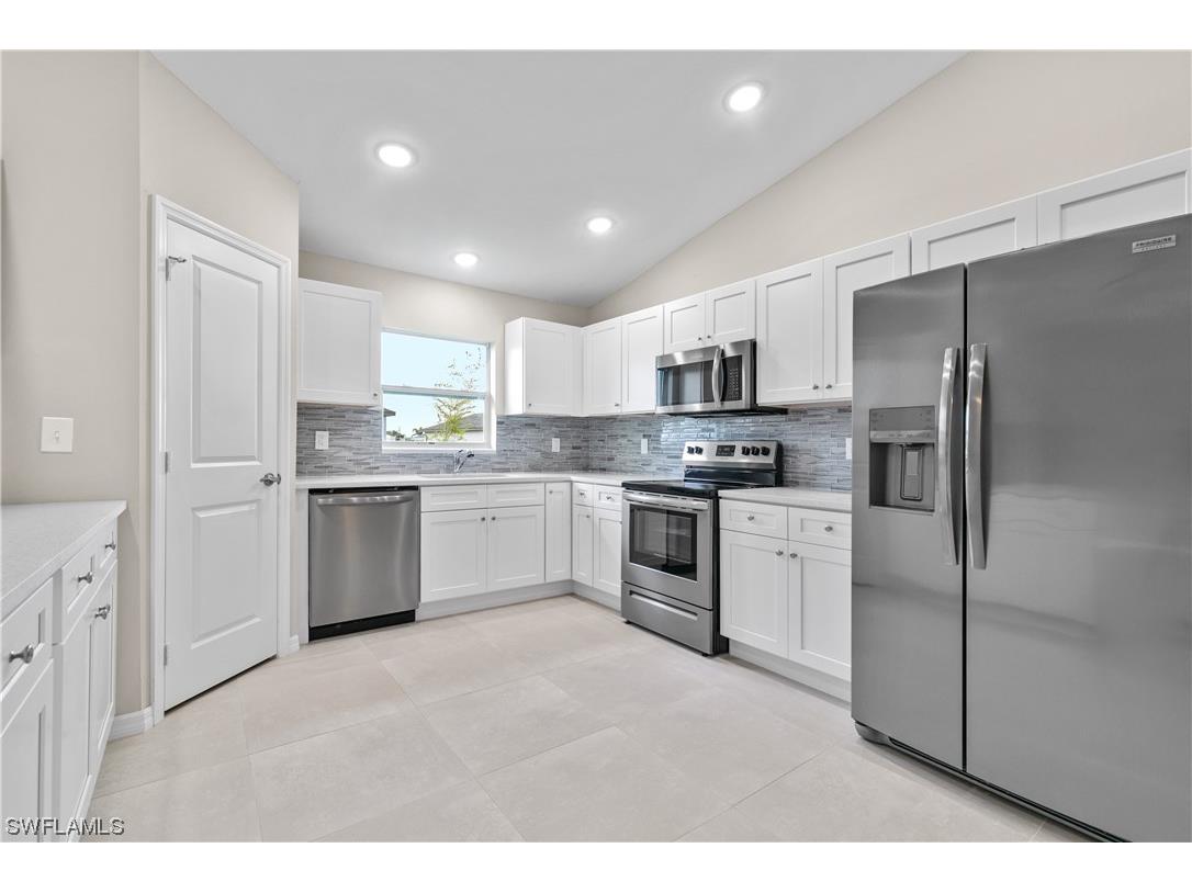 1233 NW 12th Place Cape Coral FL 33993 224008889 image1