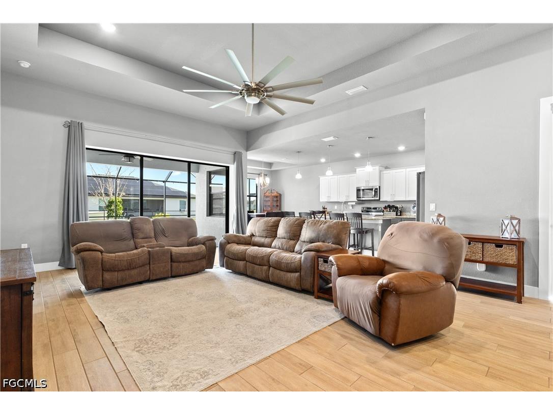 1233 NW 18th Street Cape Coral FL 33993 2026019643 image2