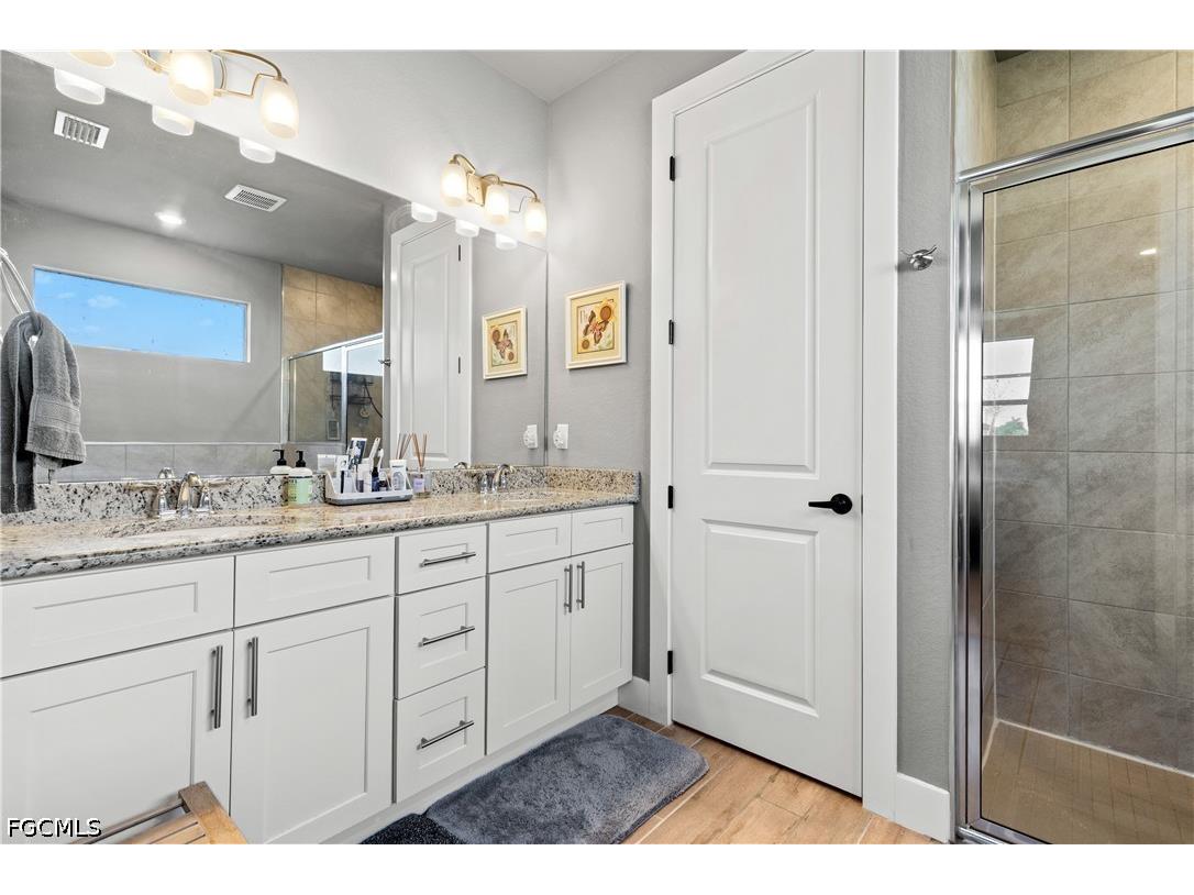 1233 NW 18th Street Cape Coral FL 33993 2026019643 image26