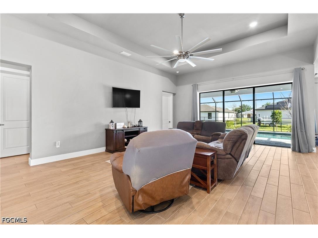 1233 NW 18th Street Cape Coral FL 33993 2026019643 image3