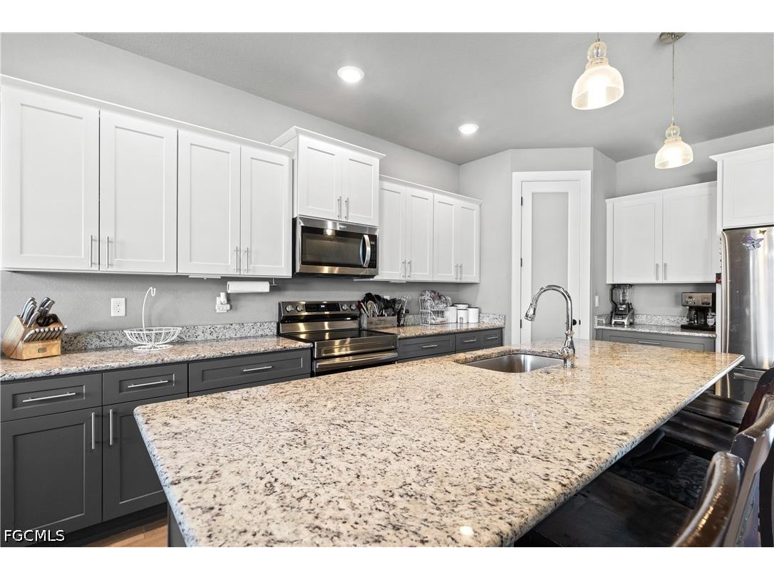 1233 NW 18th Street Cape Coral FL 33993 2026019643 image8