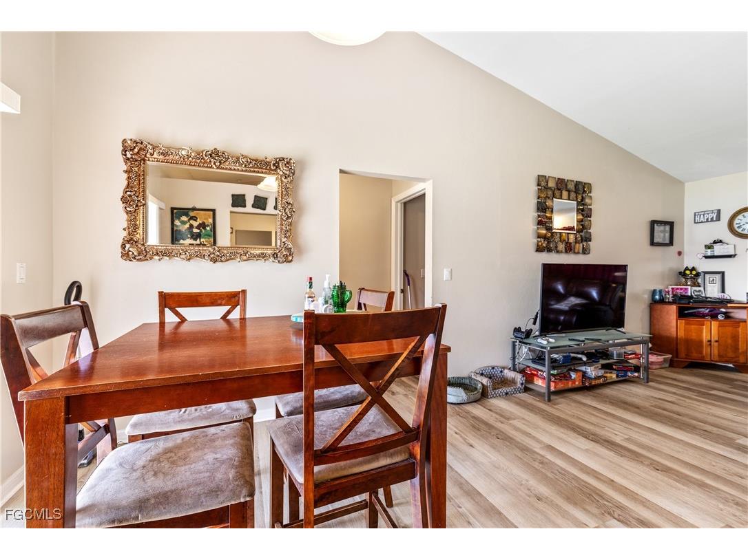 1233 SE 23rd Avenue Cape Coral FL 33990 2025010562 image24