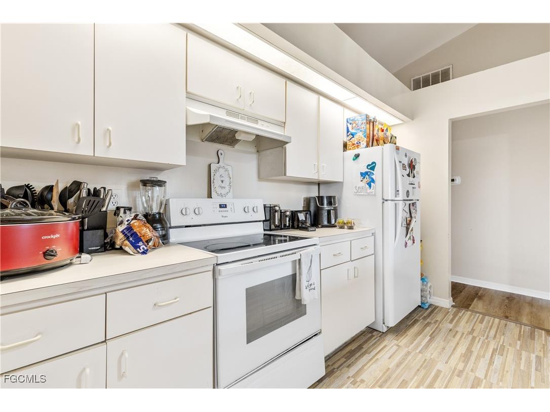 1233 SE 23rd Avenue Cape Coral FL 33990 2025010562 image25