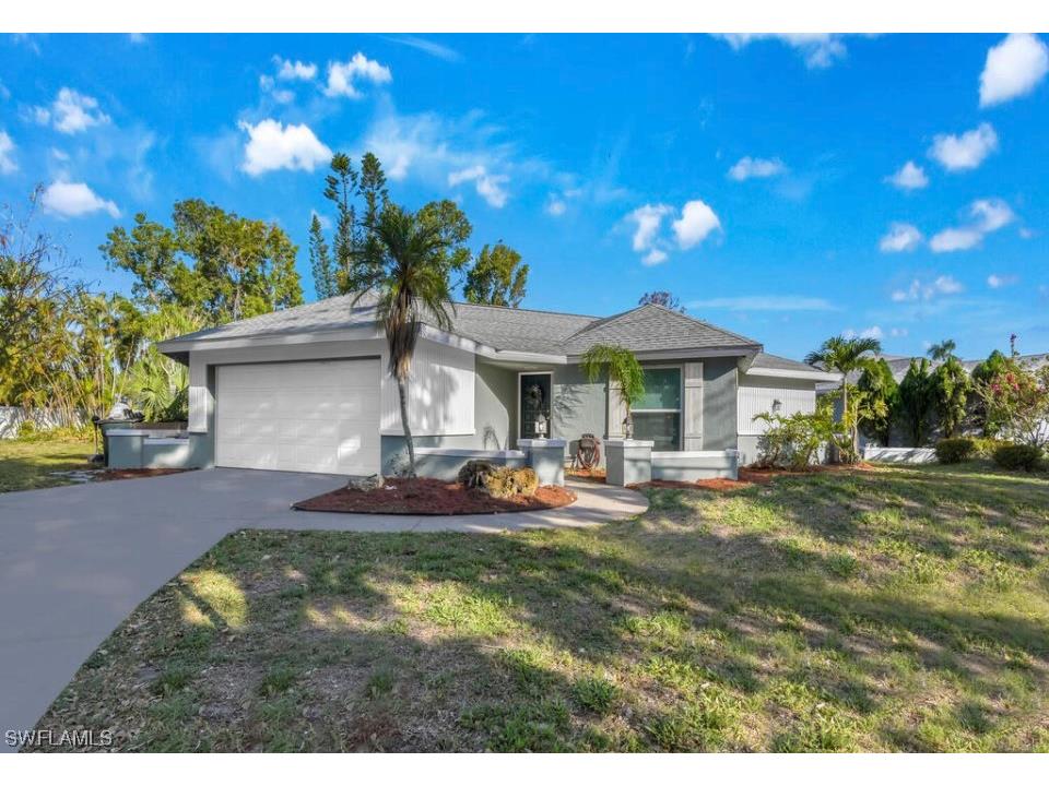 12331 Mcgregor Boulevard Fort Myers FL 33919 223035453 image1