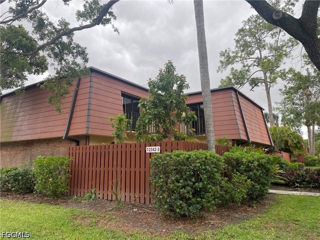 12342 Woodrose Court #3 Fort Myers FL 33907 2026016265 image1