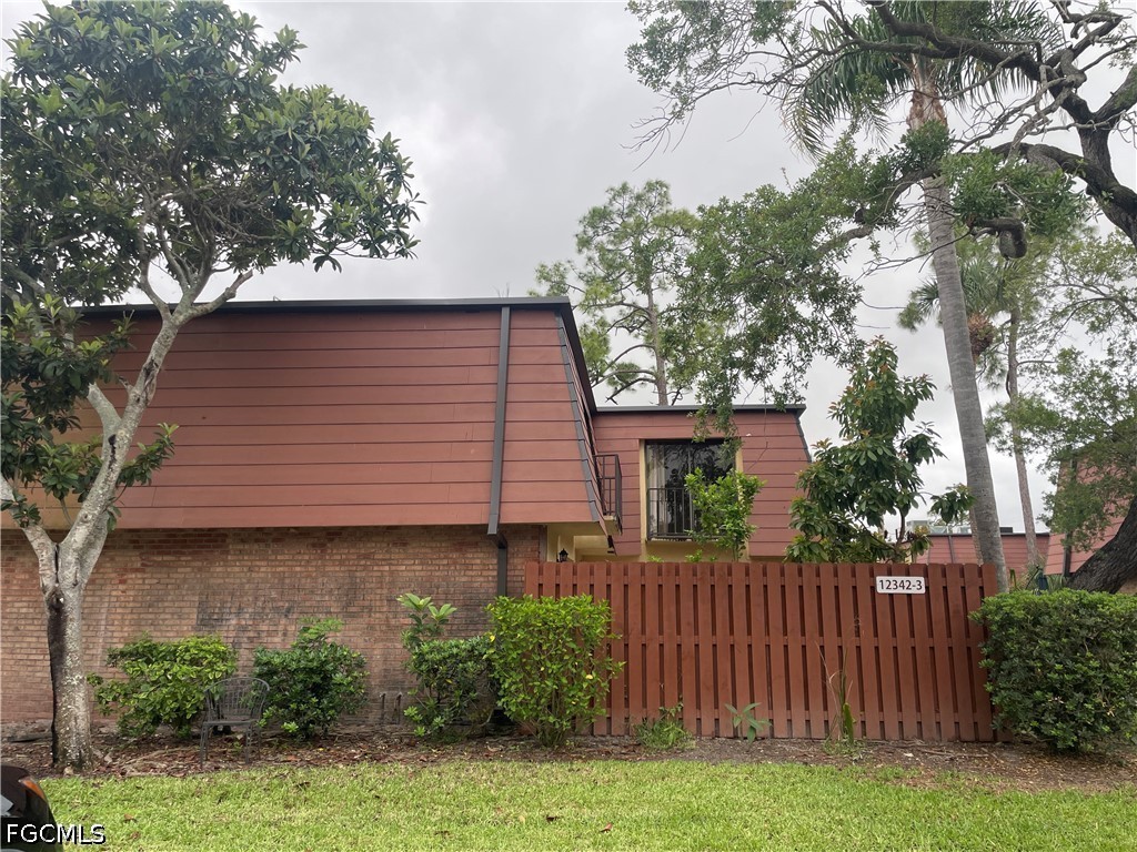 12342 Woodrose Court #3 Fort Myers FL 33907 2026016265 image2