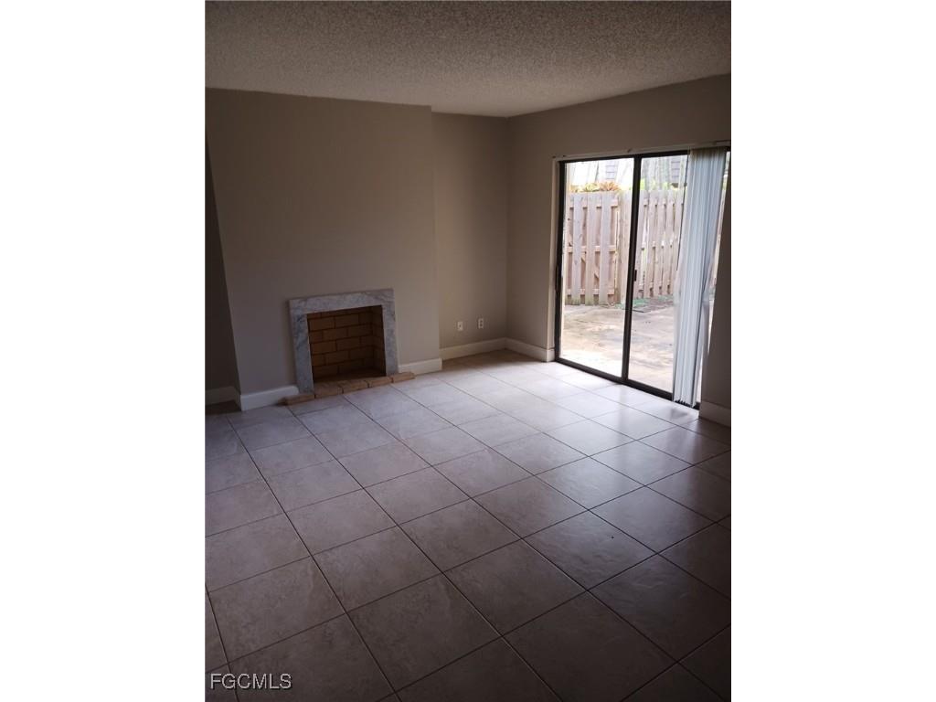 12345 Woodrose Court #2 Fort Myers FL 33907 2025006961 image3