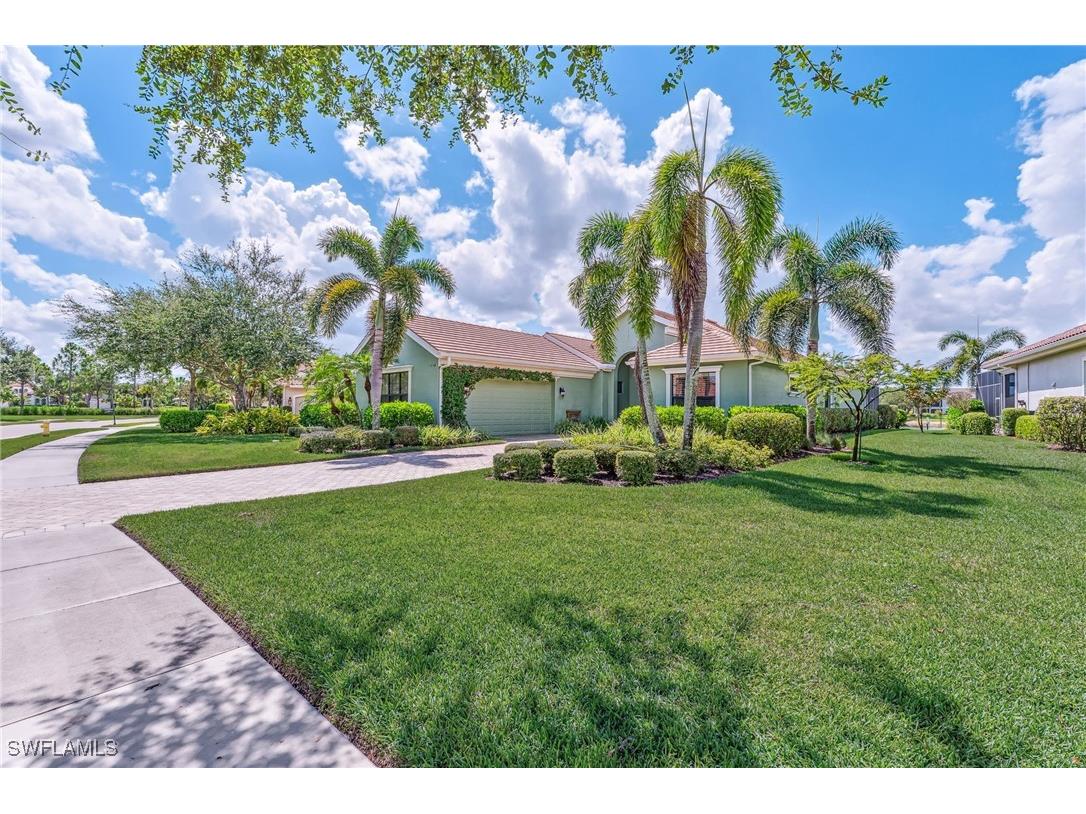 12348 Wisteria Drive Naples FL 34120 225064040 image1