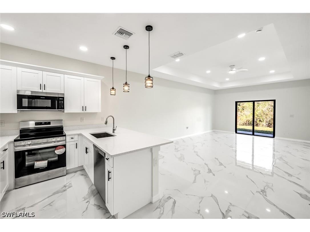 1235/1237 Hillcrest Street E Lehigh Acres FL 33974 226012720 image8
