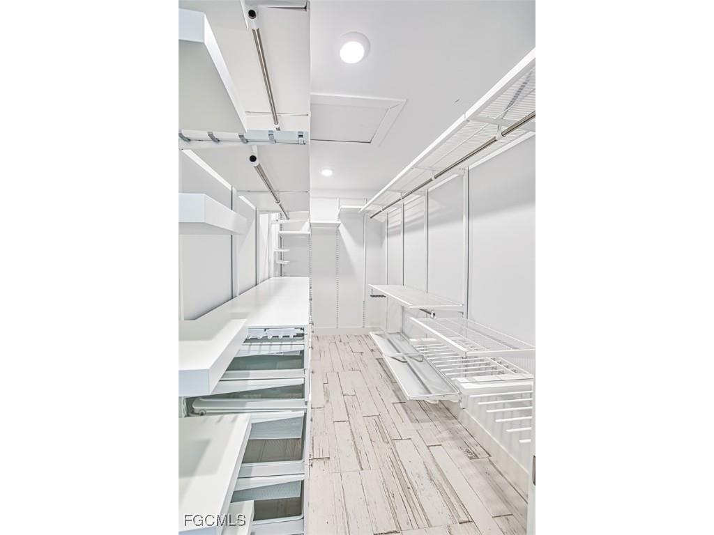 1233/1235 Middle Gulf Drive Sanibel FL 33957 2025026420 image39