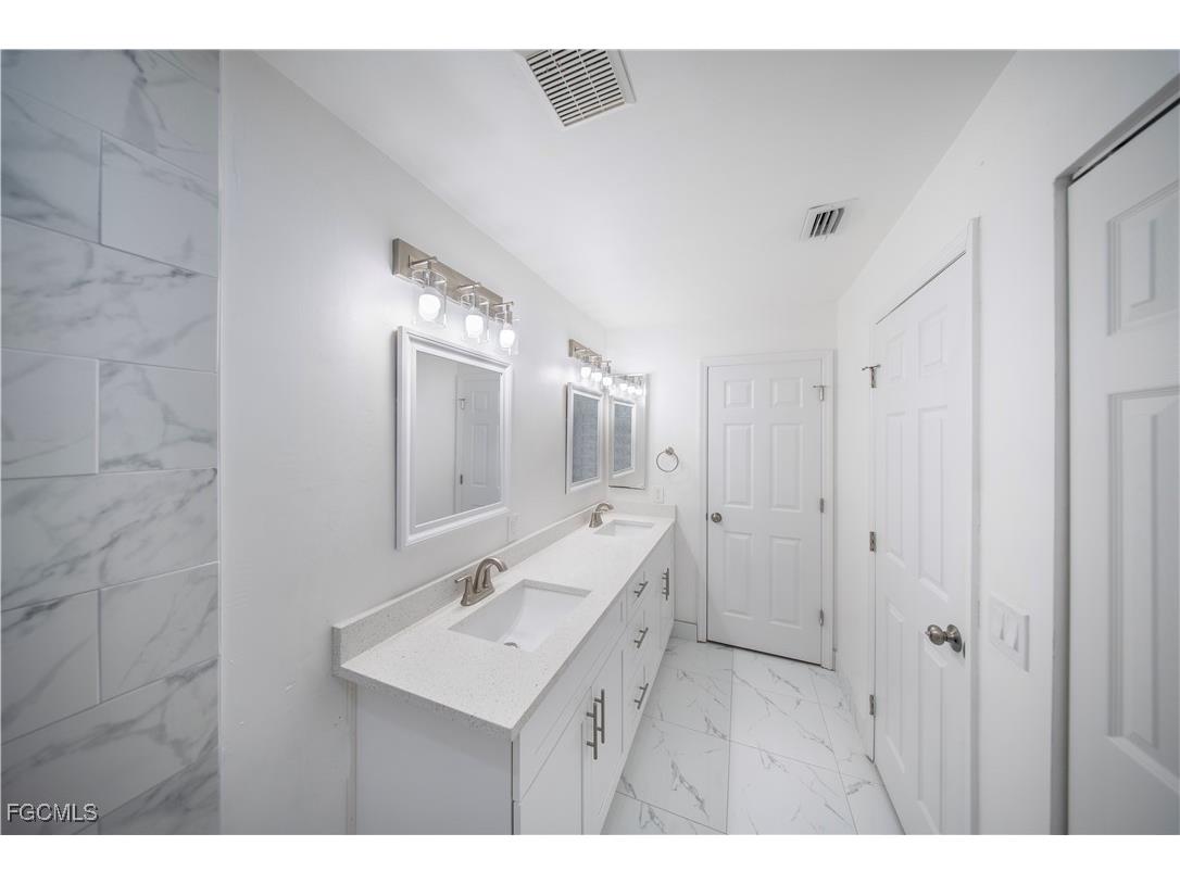 1235 NW 33rd Place Cape Coral FL 33993 2025023846 image11