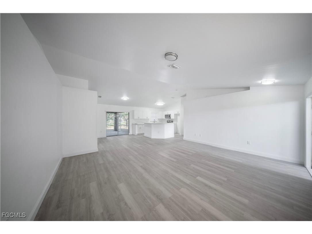 1235 NW 33rd Place Cape Coral FL 33993 2025023846 image3