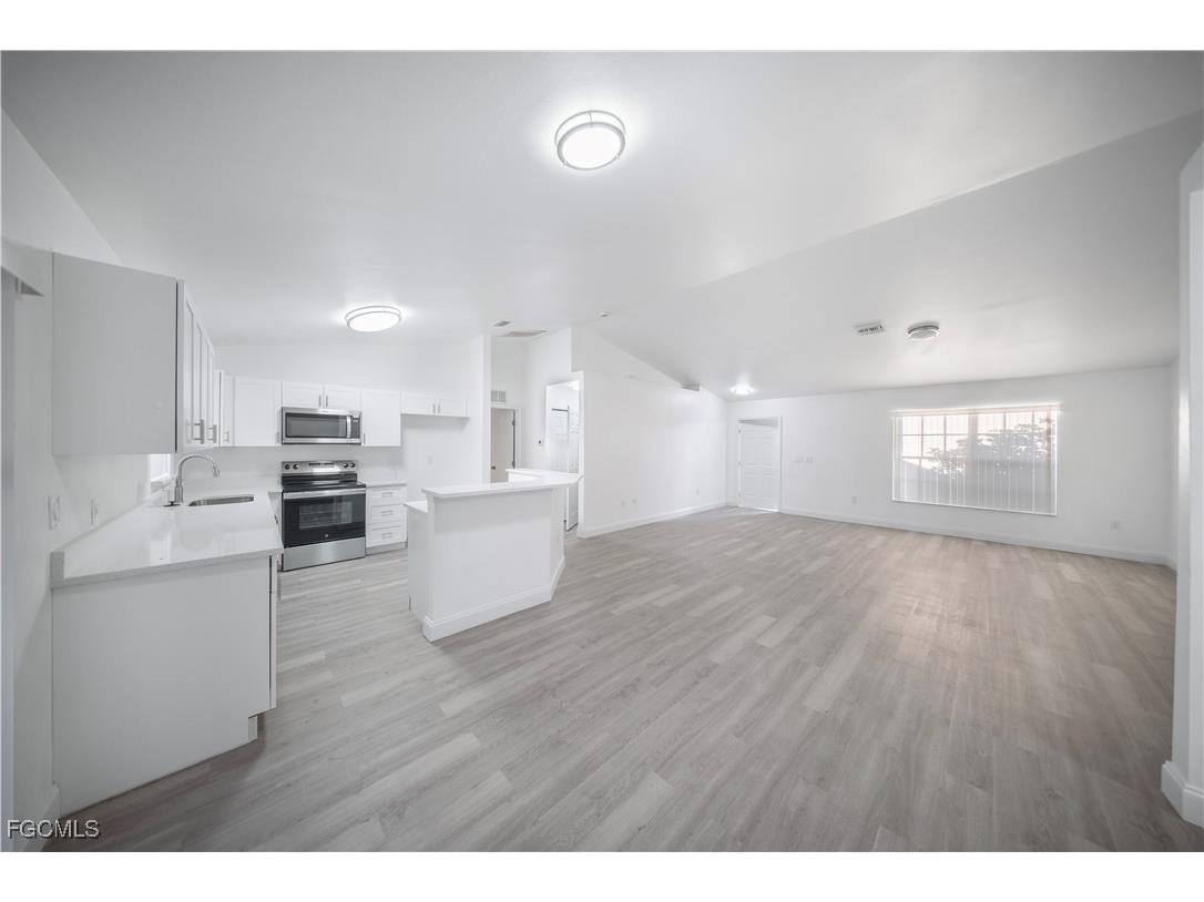 1235 NW 33rd Place Cape Coral FL 33993 2025023846 image5