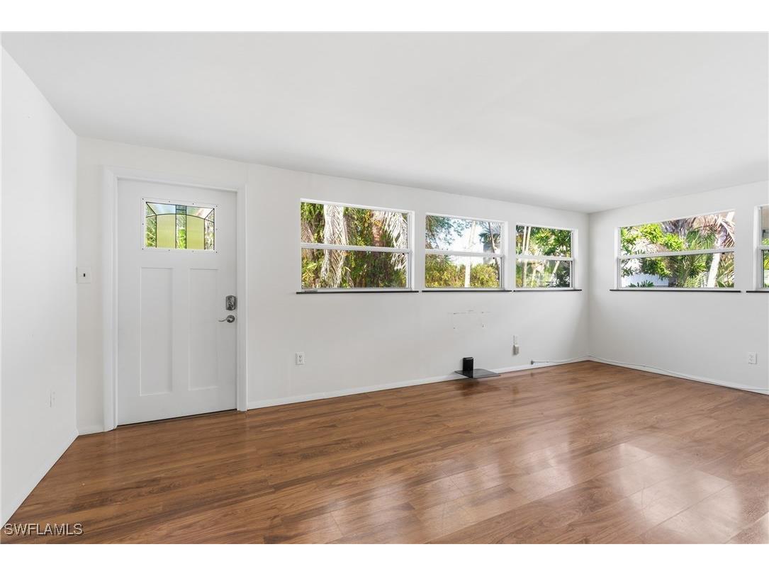 1235 Rordon Avenue Naples FL 34103 225079812 image14