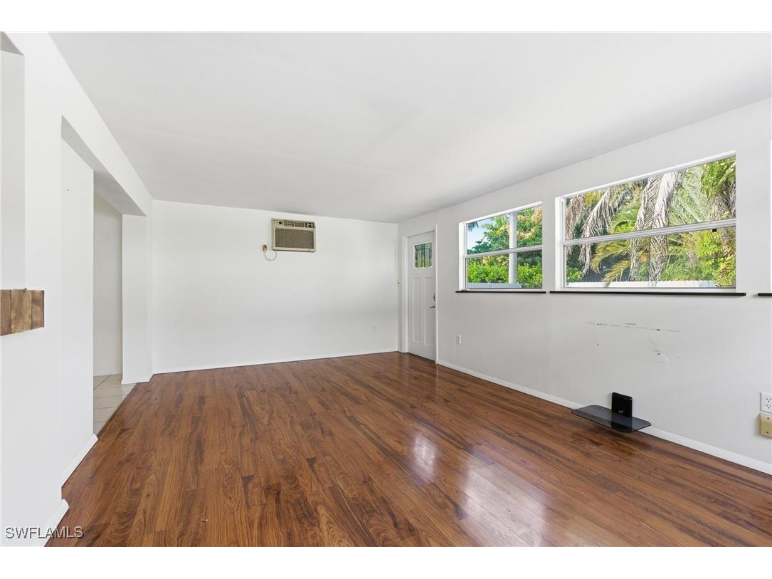 1235 Rordon Avenue Naples FL 34103 225079812 image17