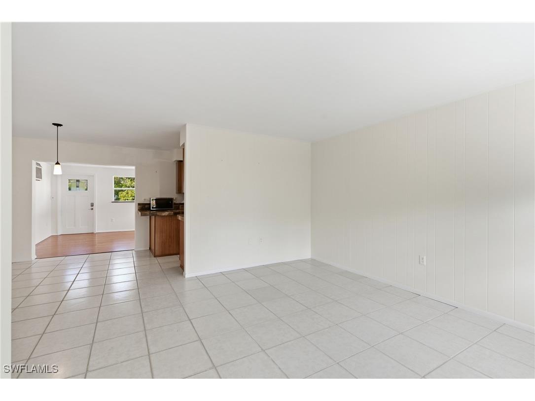 1235 Rordon Avenue Naples FL 34103 225079812 image3