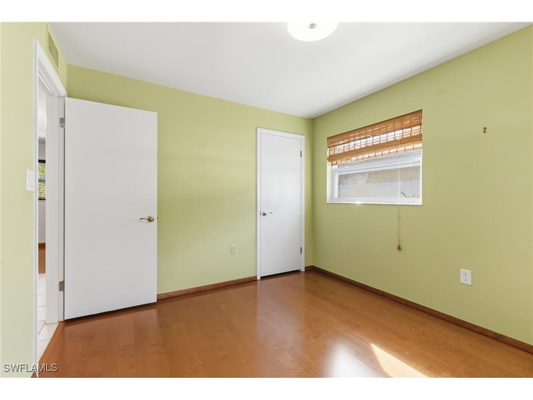 1235 Rordon Avenue Naples FL 34103 225079812 image32