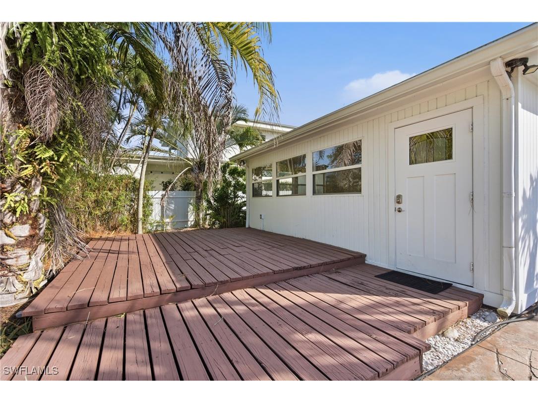 1235 Rordon Avenue Naples FL 34103 225079812 image37