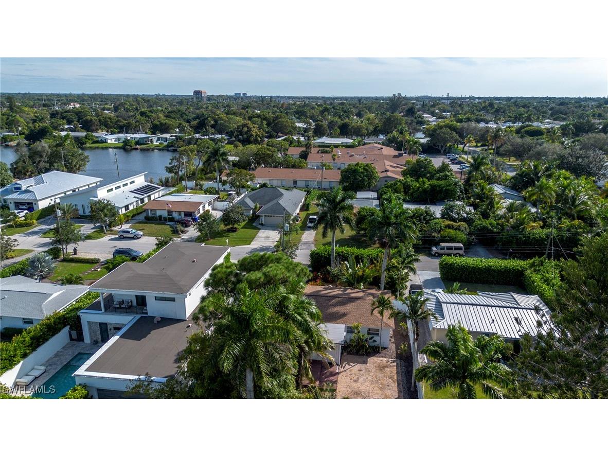 1235 Rordon Avenue Naples FL 34103 225079812 image48