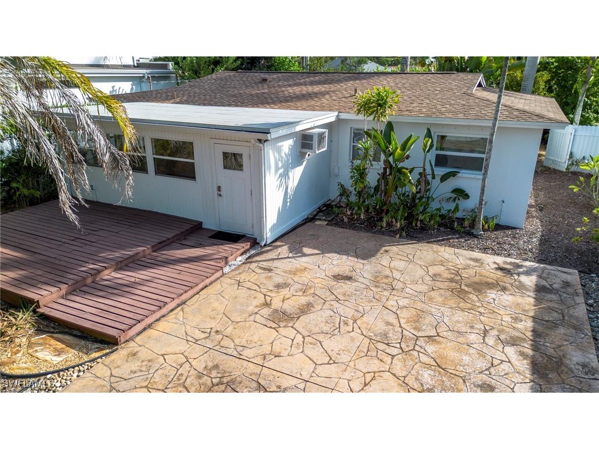 1235 Rordon Avenue Naples FL 34103 225079812 image49