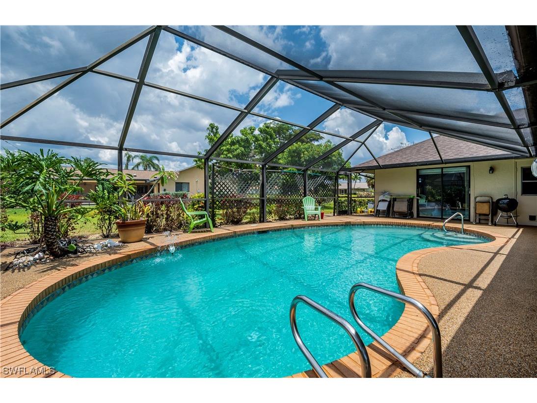 1235 Westfield Drive Fort Myers FL 33919 223036700 image1