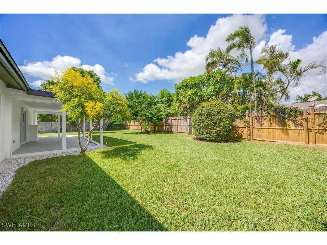 1235 Woodridge Avenue Naples FL 34103 225074574 image27