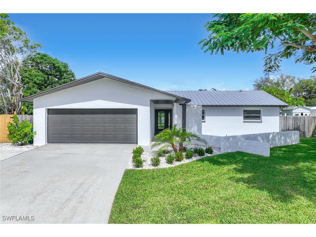 1235 Woodridge Avenue Naples FL 34103 225074574 image3