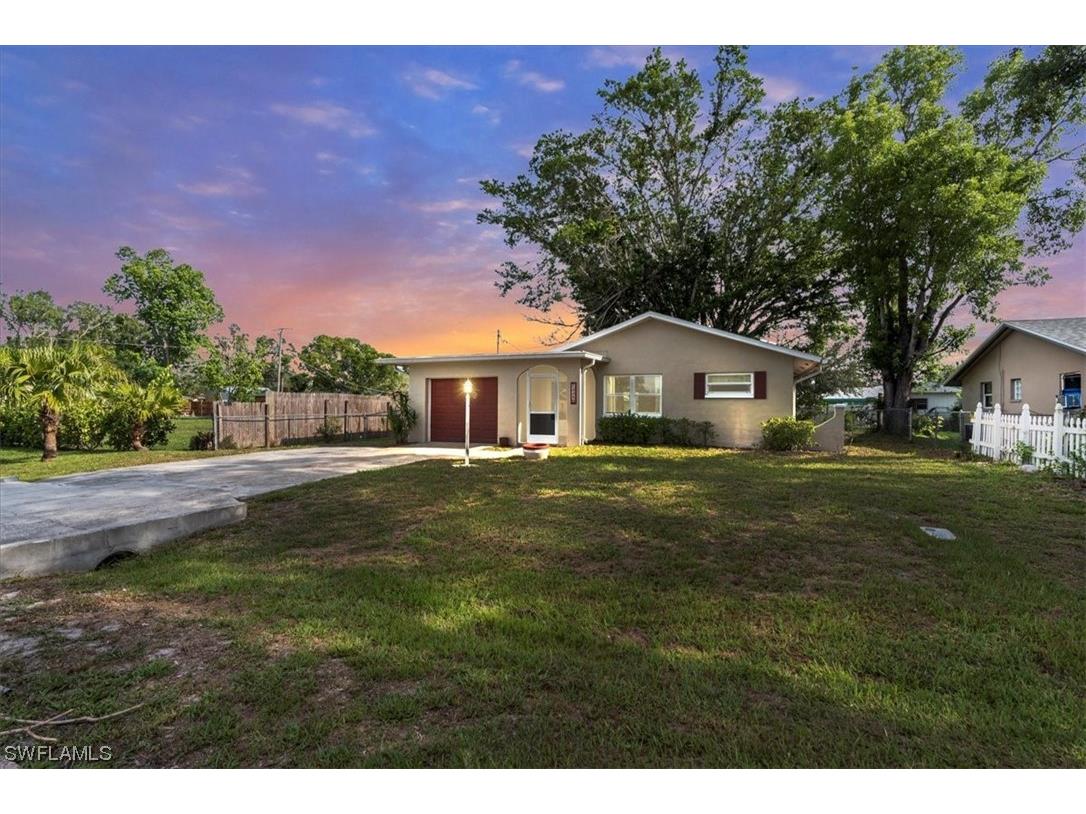 12356 Third Street Fort Myers FL 33905 223047785 image1