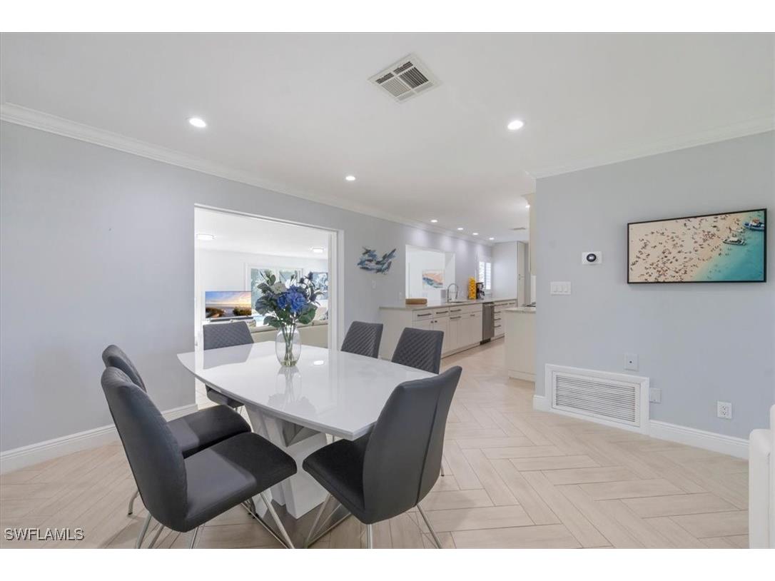 1236 13th Avenue N Naples FL 34102 225070575 image8