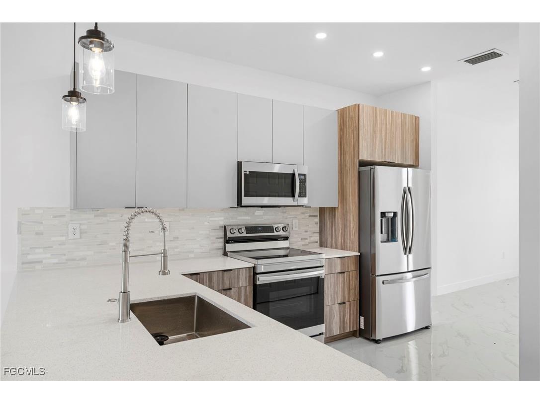 1236 NW 25th Place Cape Coral FL 33993 2026005944 image13