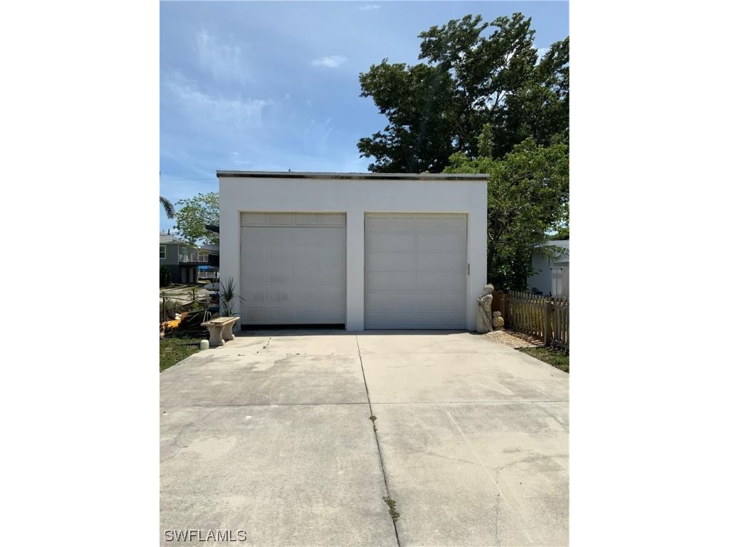 1236 Ridge Street Naples FL 34103 223026133 image1