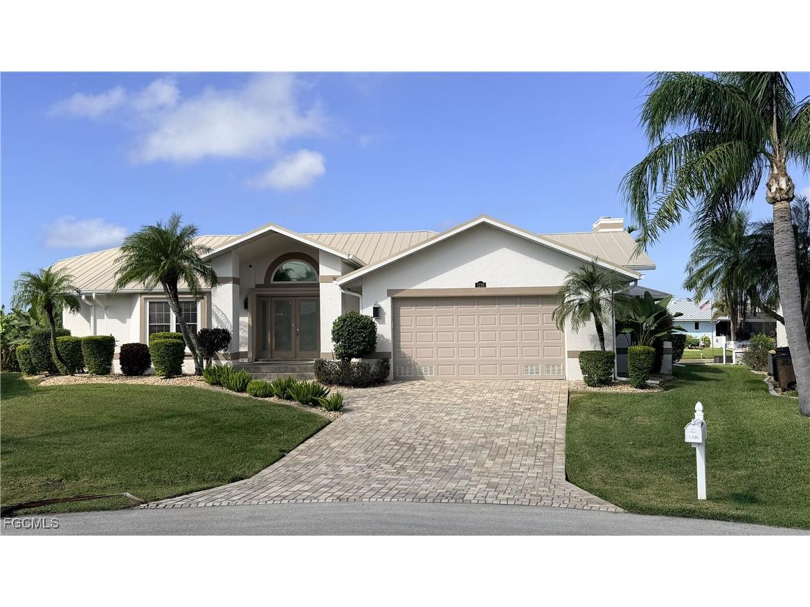 1236 Swan Court Punta Gorda FL 33950 2025017033 image1
