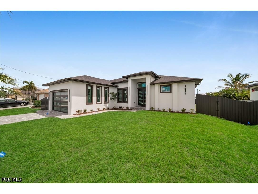 1237 NW 37th Avenue Cape Coral FL 33993 2026016247 image2