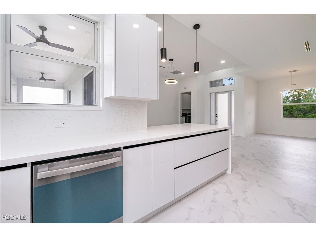 1238 County Street E Lehigh Acres FL 33974 2025014294 image11