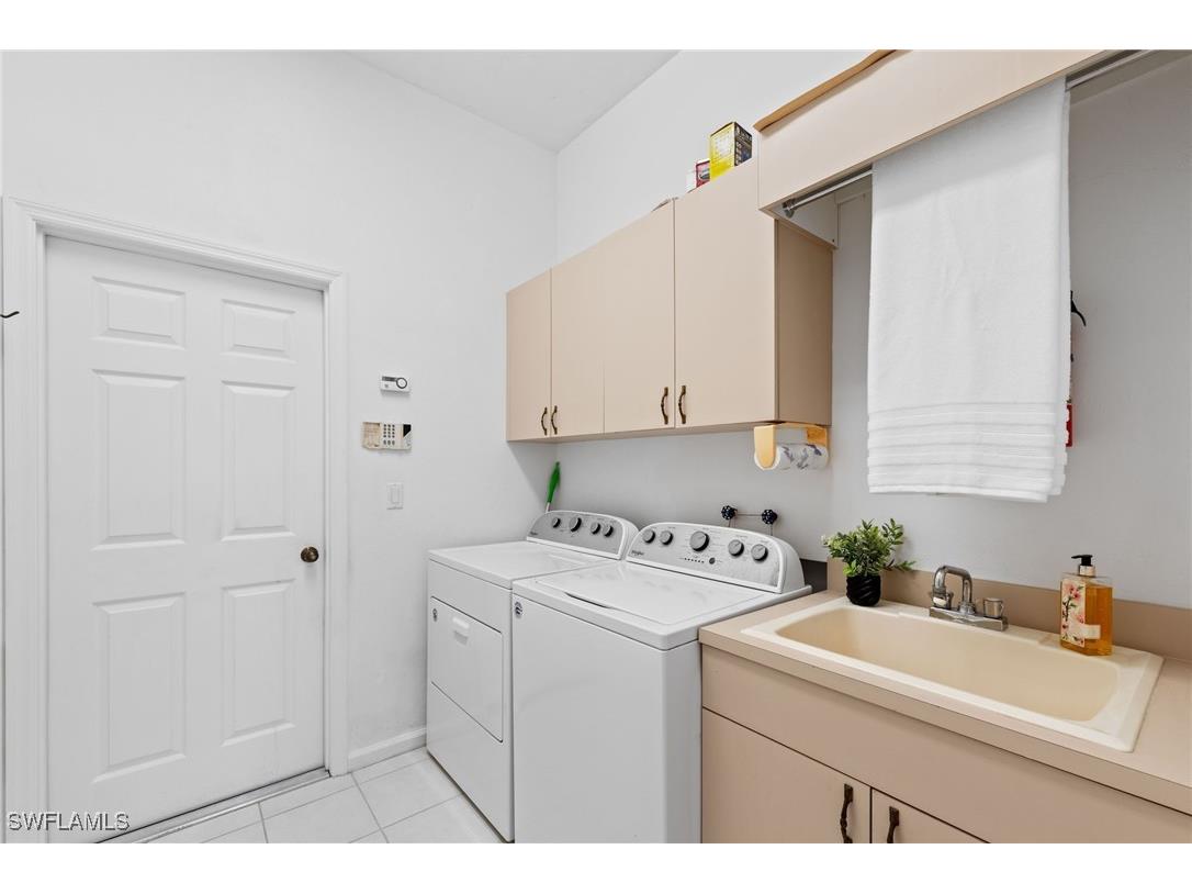 12384 Eagle Court Estero FL 33928 225078492 image20