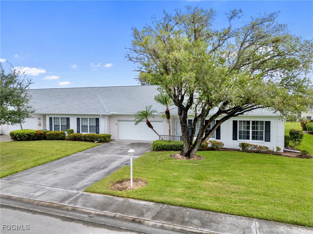 1239 Broadwater Drive Fort Myers FL 33919 2025010720 image2