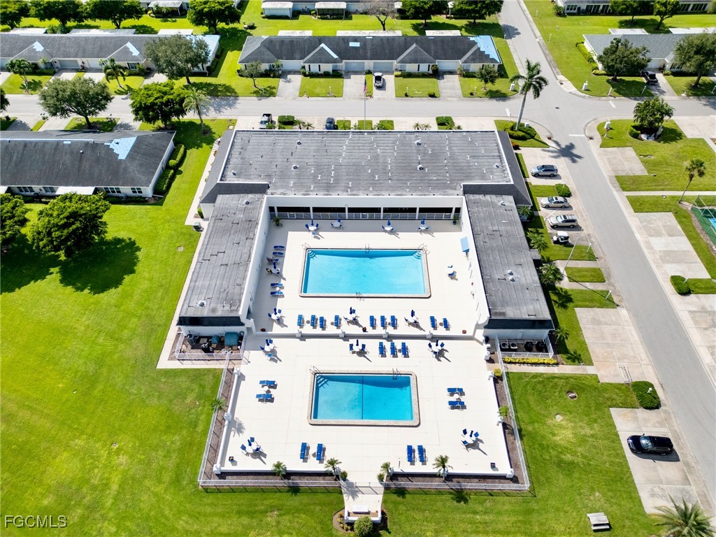 1239 Broadwater Drive Fort Myers FL 33919 2025010720 image29
