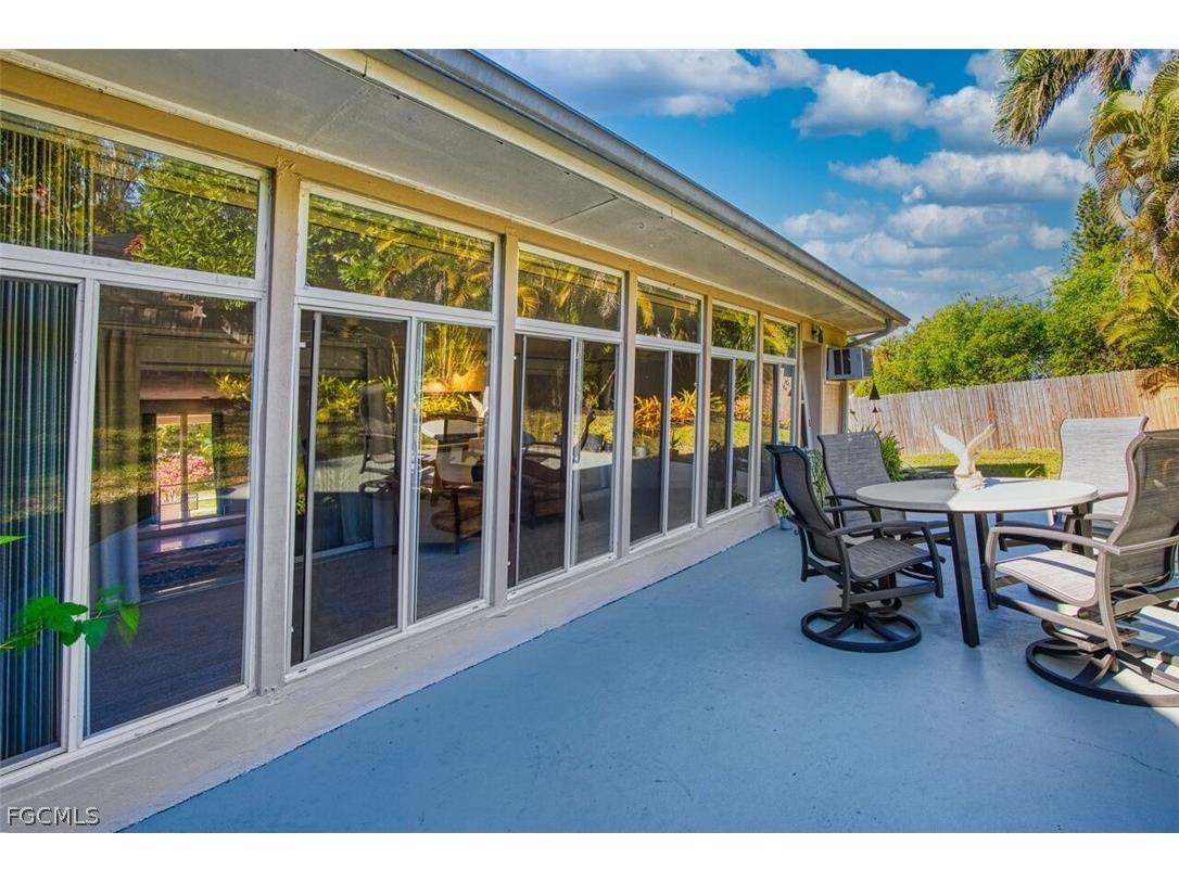 1239 Stadler Drive Fort Myers FL 33901 2026009166 image4