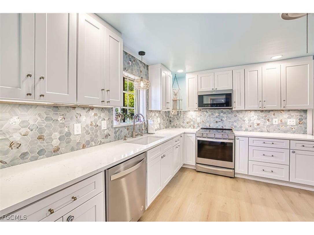 1239 Stadler Drive Fort Myers FL 33901 2026009166 image7