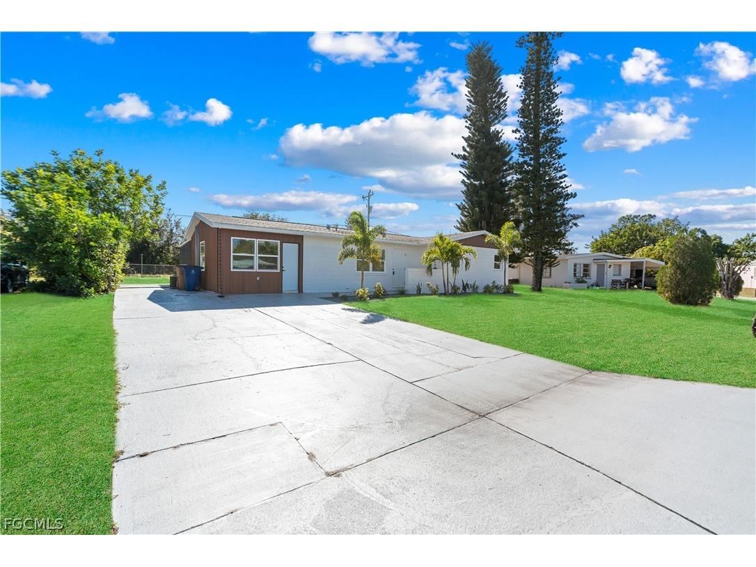 124 Andros Street Lehigh Acres FL 33936 2026007889 image26