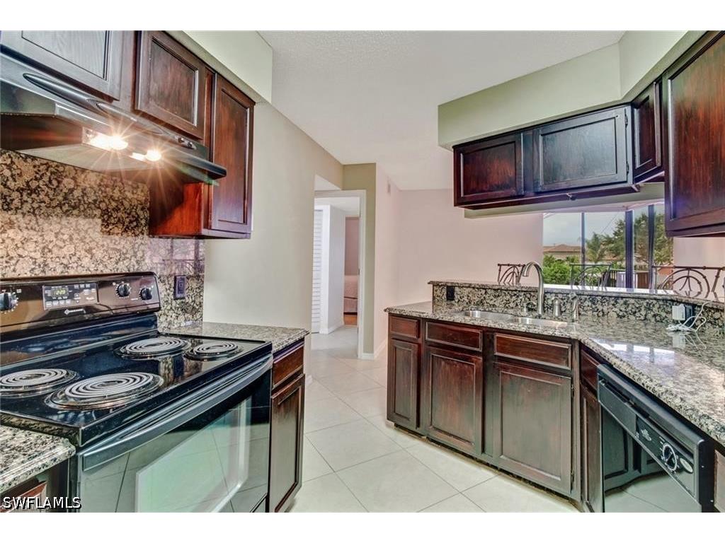 124 Cypress Way E #E5 Naples FL 34110 226019964 image4