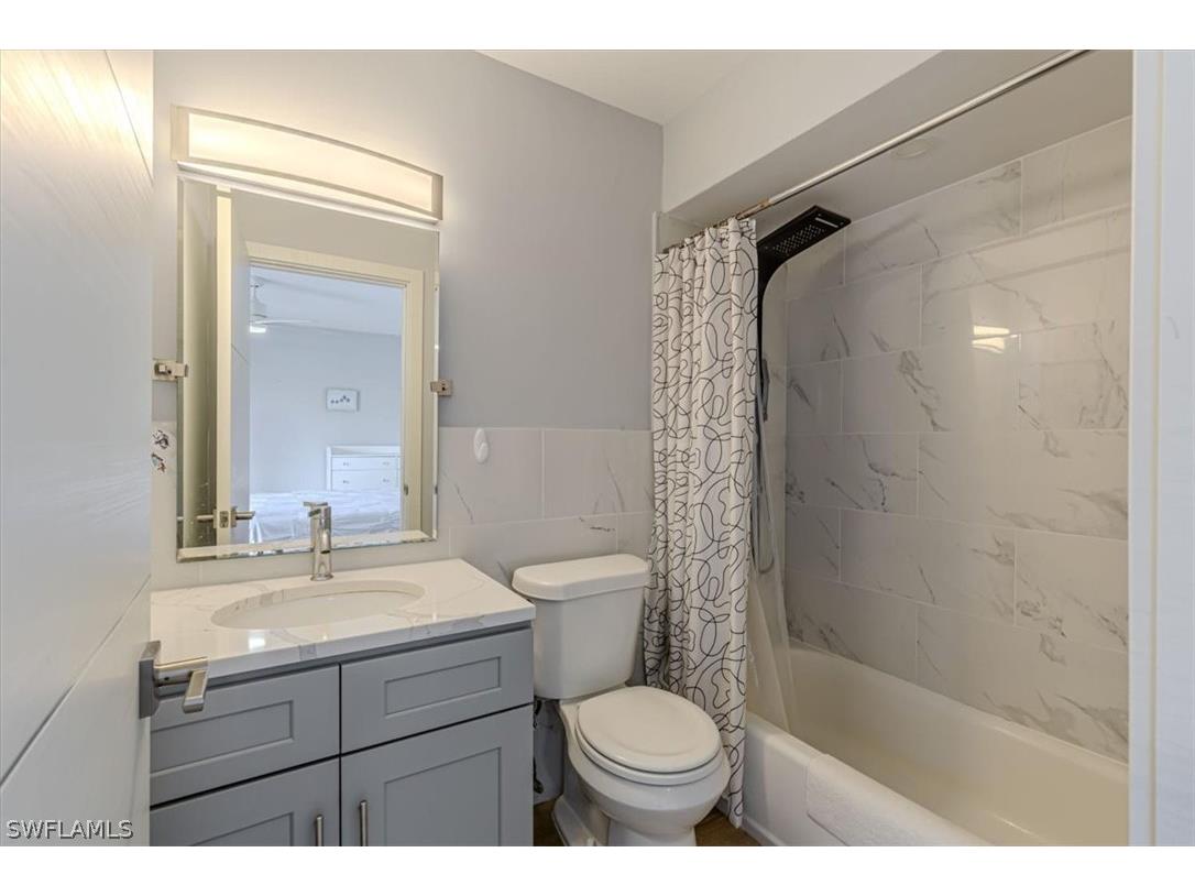 124 Lake Point Lane #2B Naples FL 34112 226005870 image27