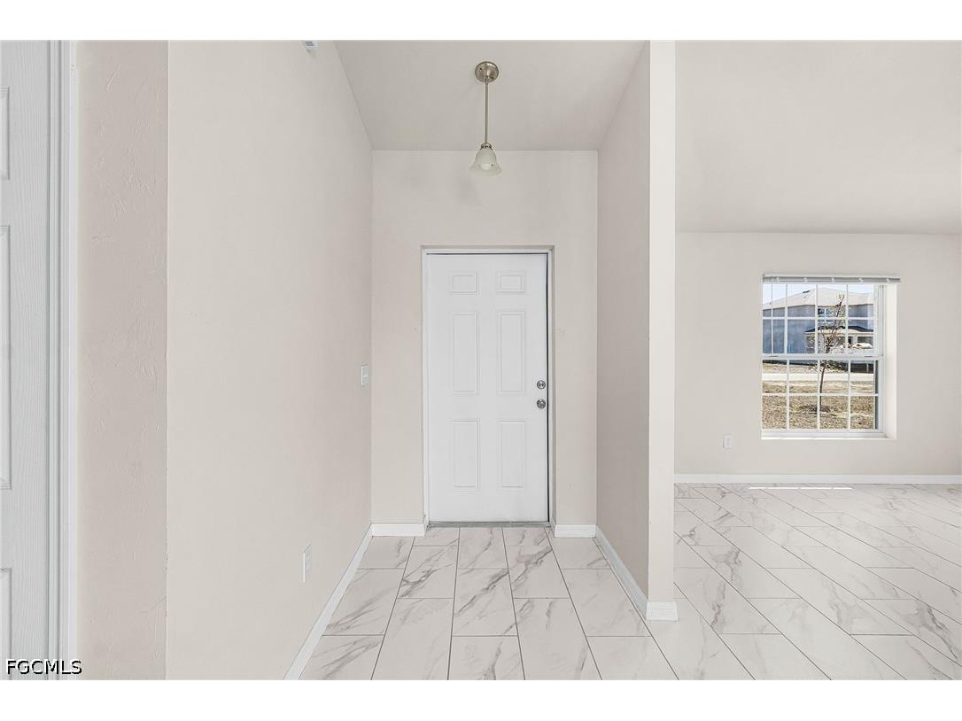 124 NE 15th Terrace Cape Coral FL 33909 2026013519 image8