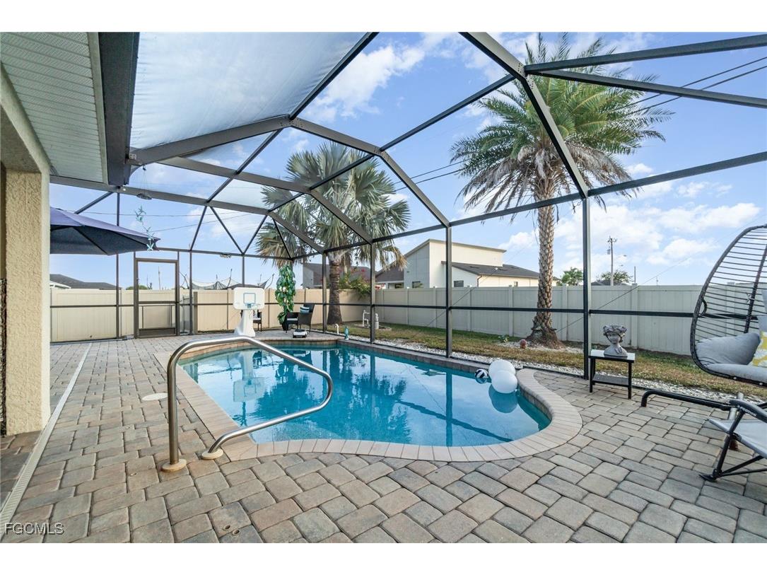 124 NE 16th Terrace Cape Coral FL 33909 2025021869 image22