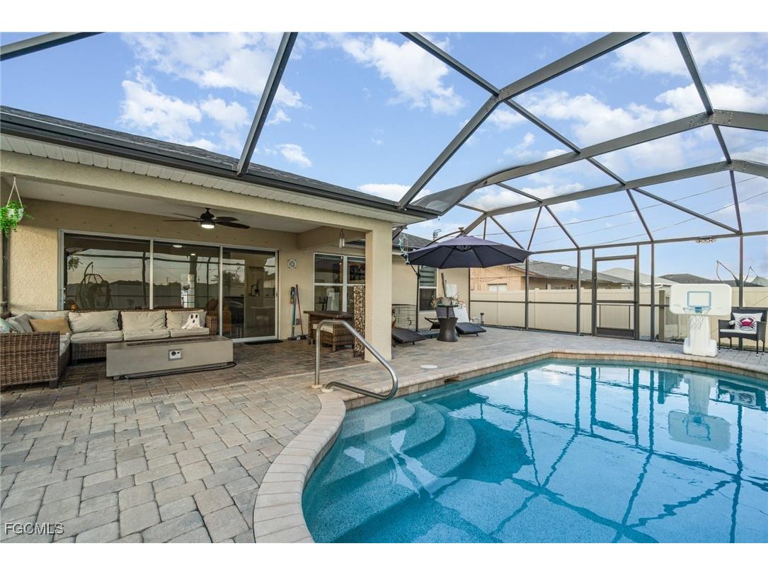 124 NE 16th Terrace Cape Coral FL 33909 2025021869 image23