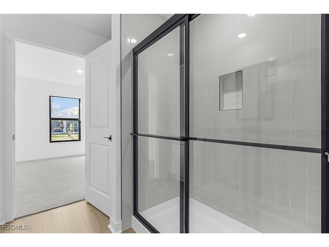 124 NW 25th Avenue Cape Coral FL 33993 2025005429 image9