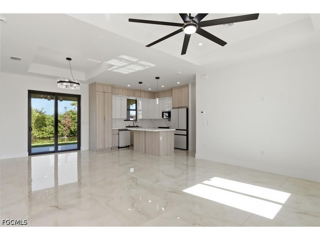 124 SE 2nd Avenue Cape Coral FL 33990 2026027488 image12