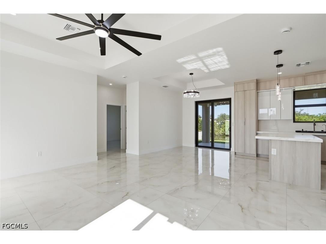 124 SE 2nd Avenue Cape Coral FL 33990 2026027488 image14