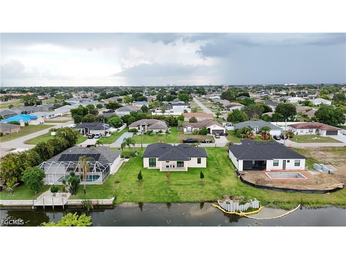 124 SE 2nd Avenue Cape Coral FL 33990 2026027488 image25